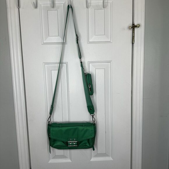 Madden NYC Utility Buckle Y2K Crossbody Bag Pouch Kelly Green Viral - Picture 2 of 11